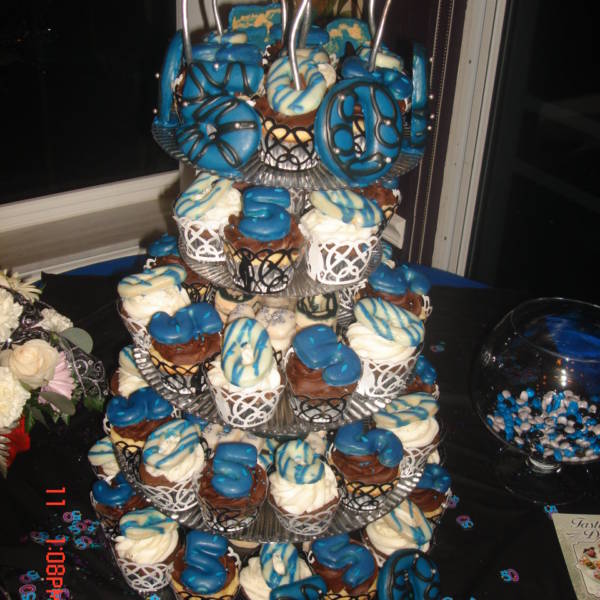 50 Year Celebration Cupcakes